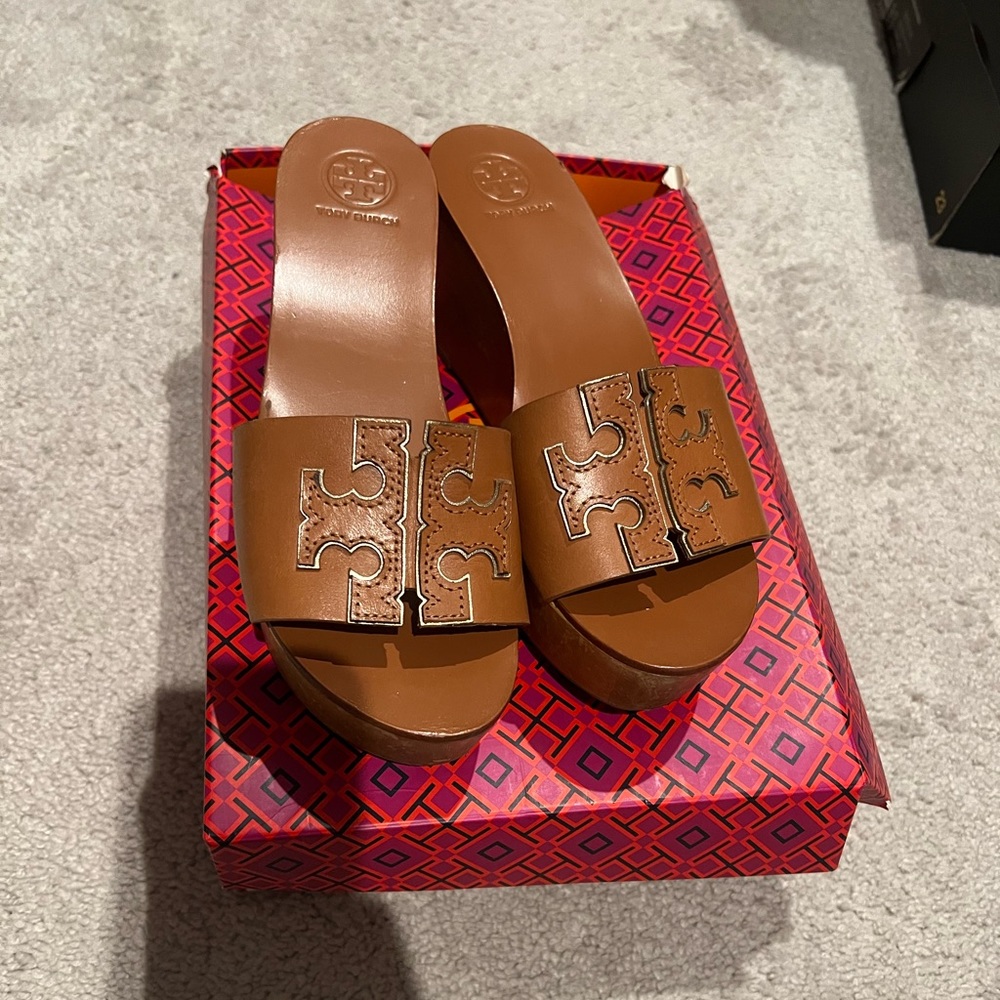 Tory Burch Ines 80mm wedge slide size 6